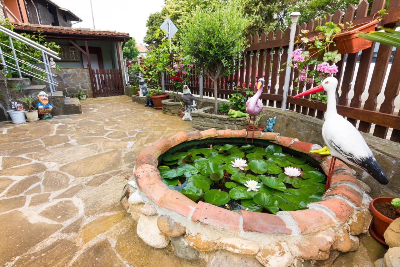 Guesthouse Sunny Dream Tsarevo Exterior photo